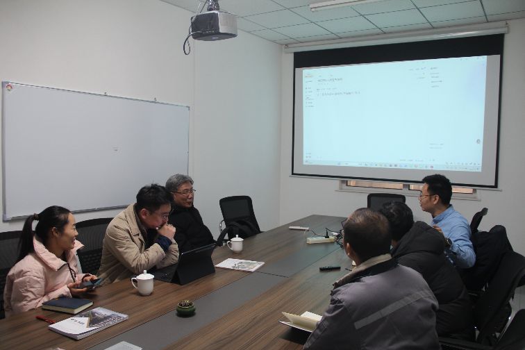 Shandong Lannuo discută despre inițierea proiectului pentru laboratorul de zgomot și controlul zgomotului cu profesorul KWAK, Moon Kyu, Ph.D. și reprezentantul Liang Tongho de la Universitatea Dongguk, Coreea de Sud